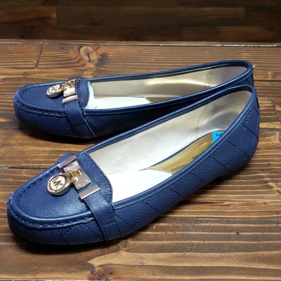 Michael Kors Women's Navy Moccasins US Size 6.5 - Picture 1 of 6